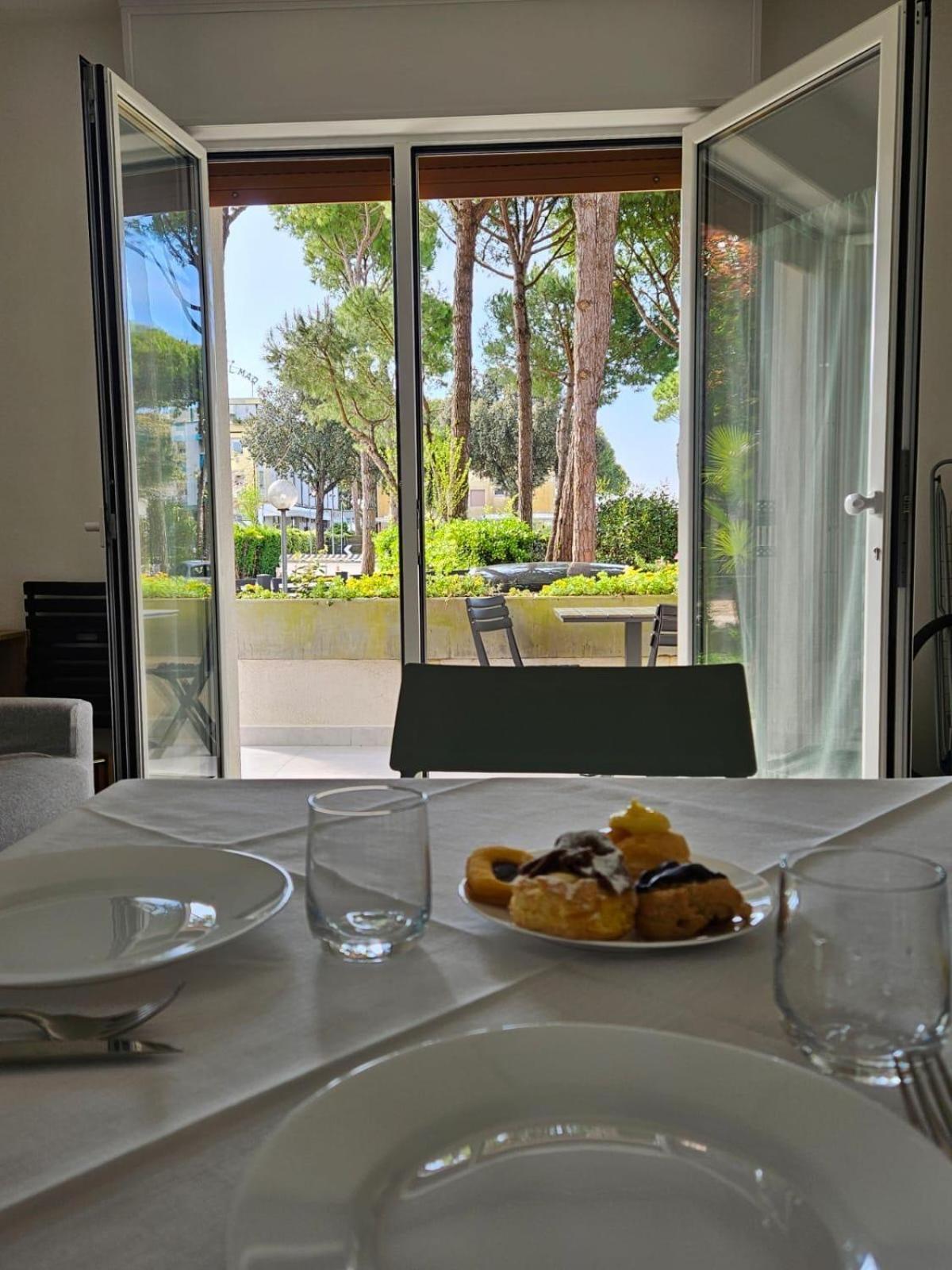 App4Rent - Villa Cristina 5 - Rinnovato Lido di Jesolo Kültér fotó